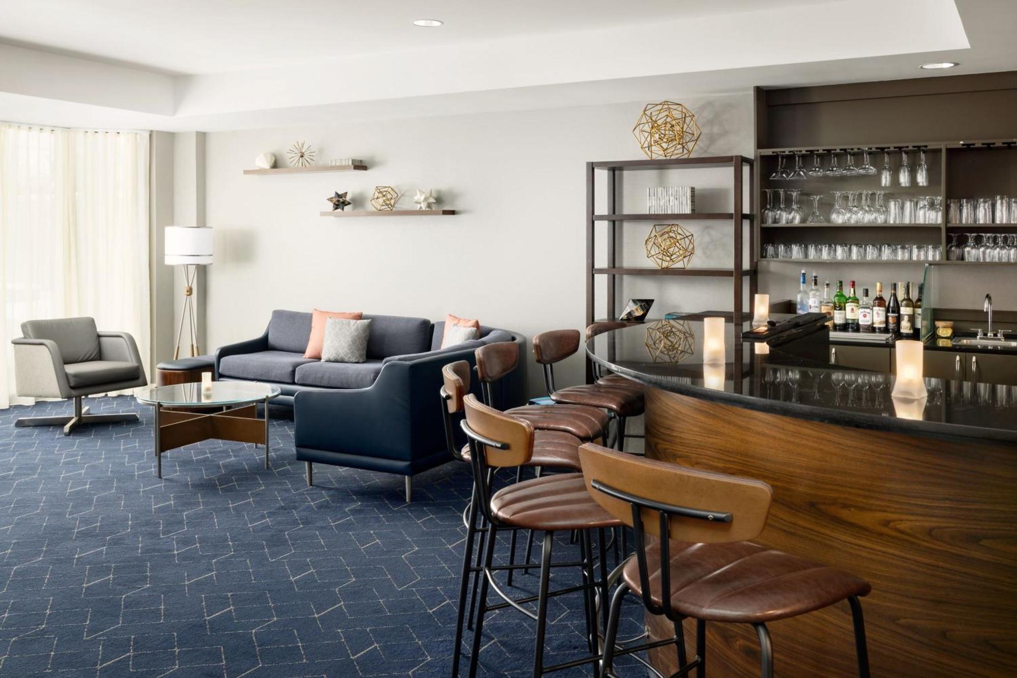 Courtyard By Marriott Concord